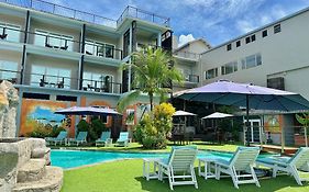 Central Hotel